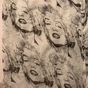 Marilyn Monroe Black and White Elegant Wrap Scarf
